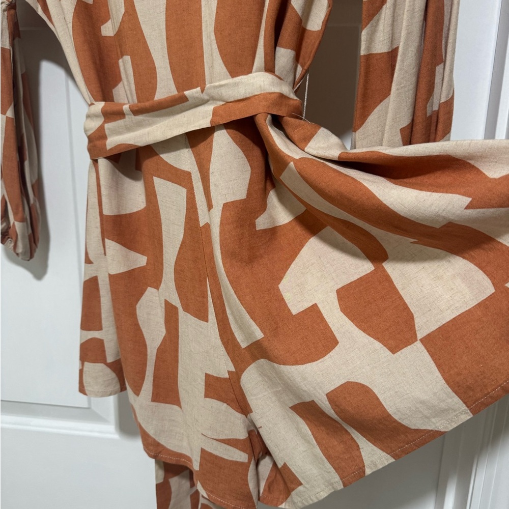 Brown and Cream Patterned Romper - image 3